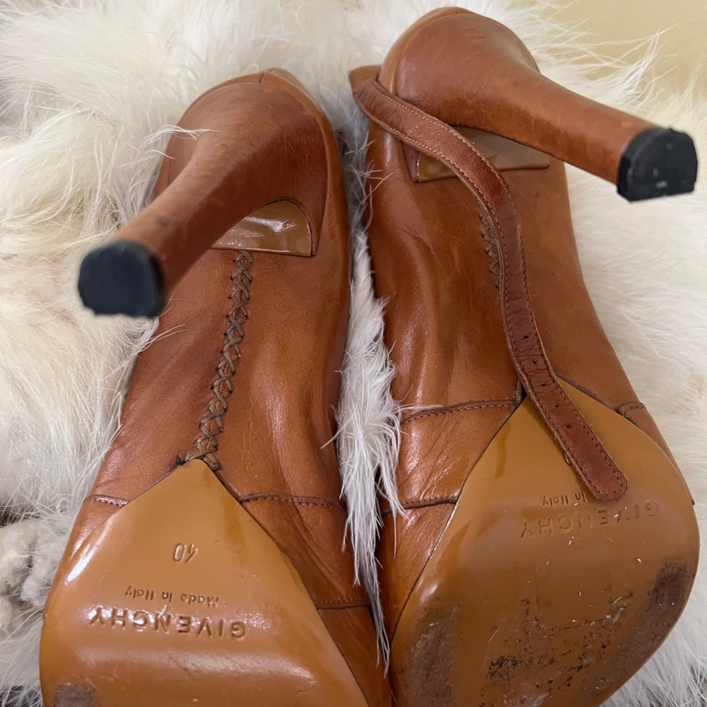 Givenchy Tan Leather Stilettos - Picture 11 of 16
